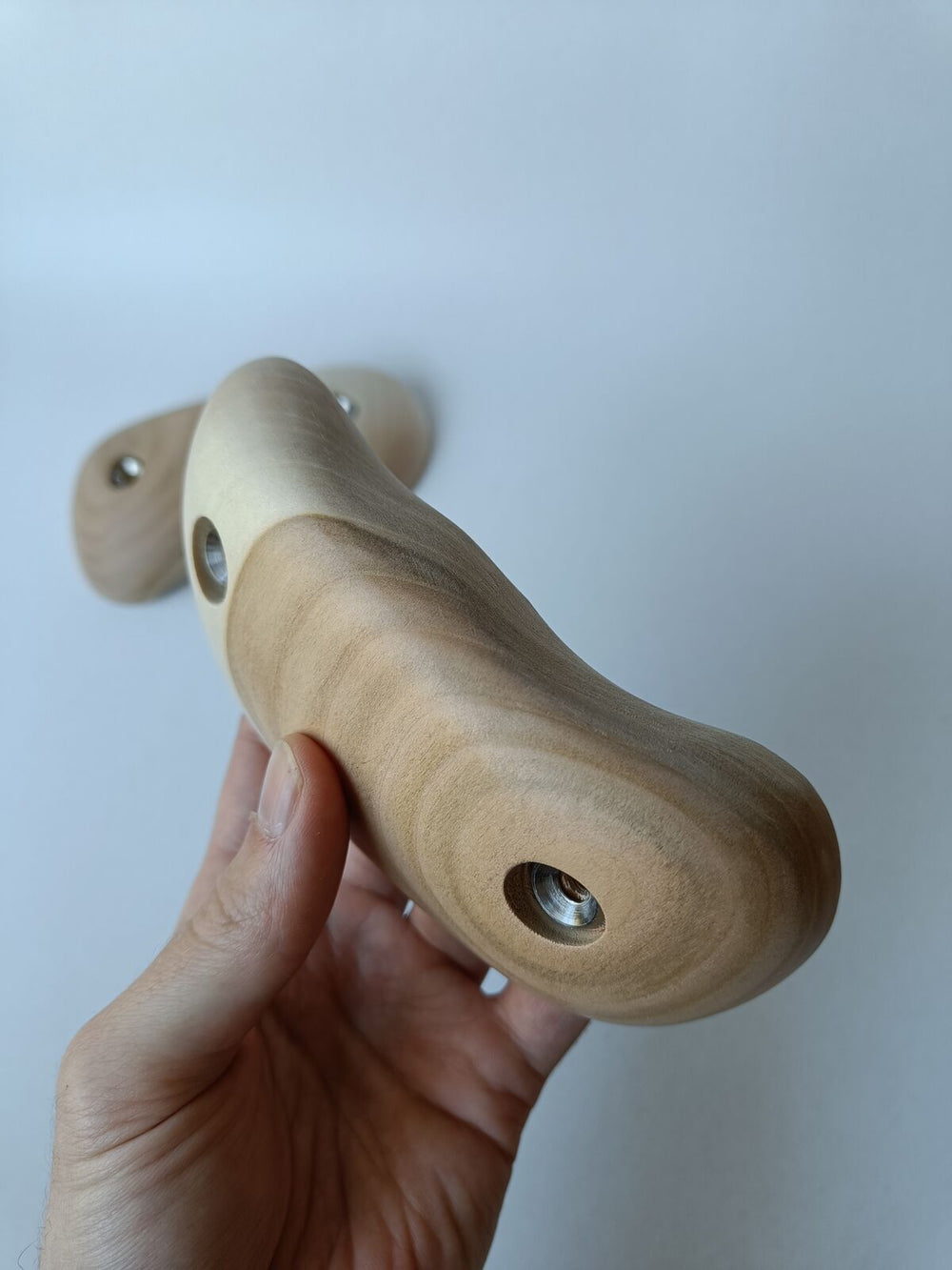 Uneven Crimps with Thumb – Cherry