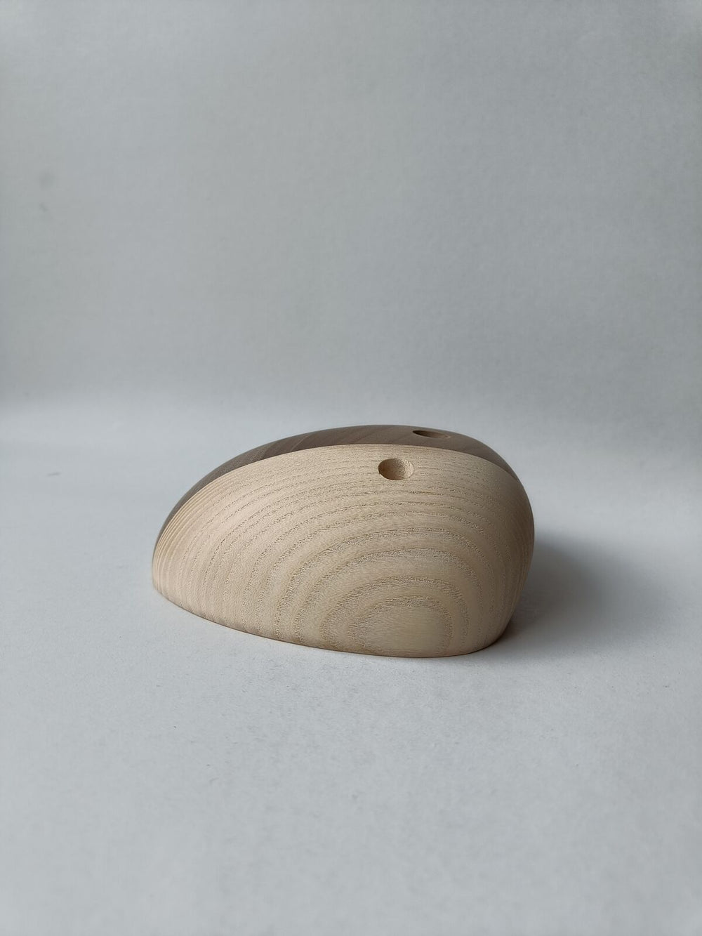 Sloper – Walnut/Ash