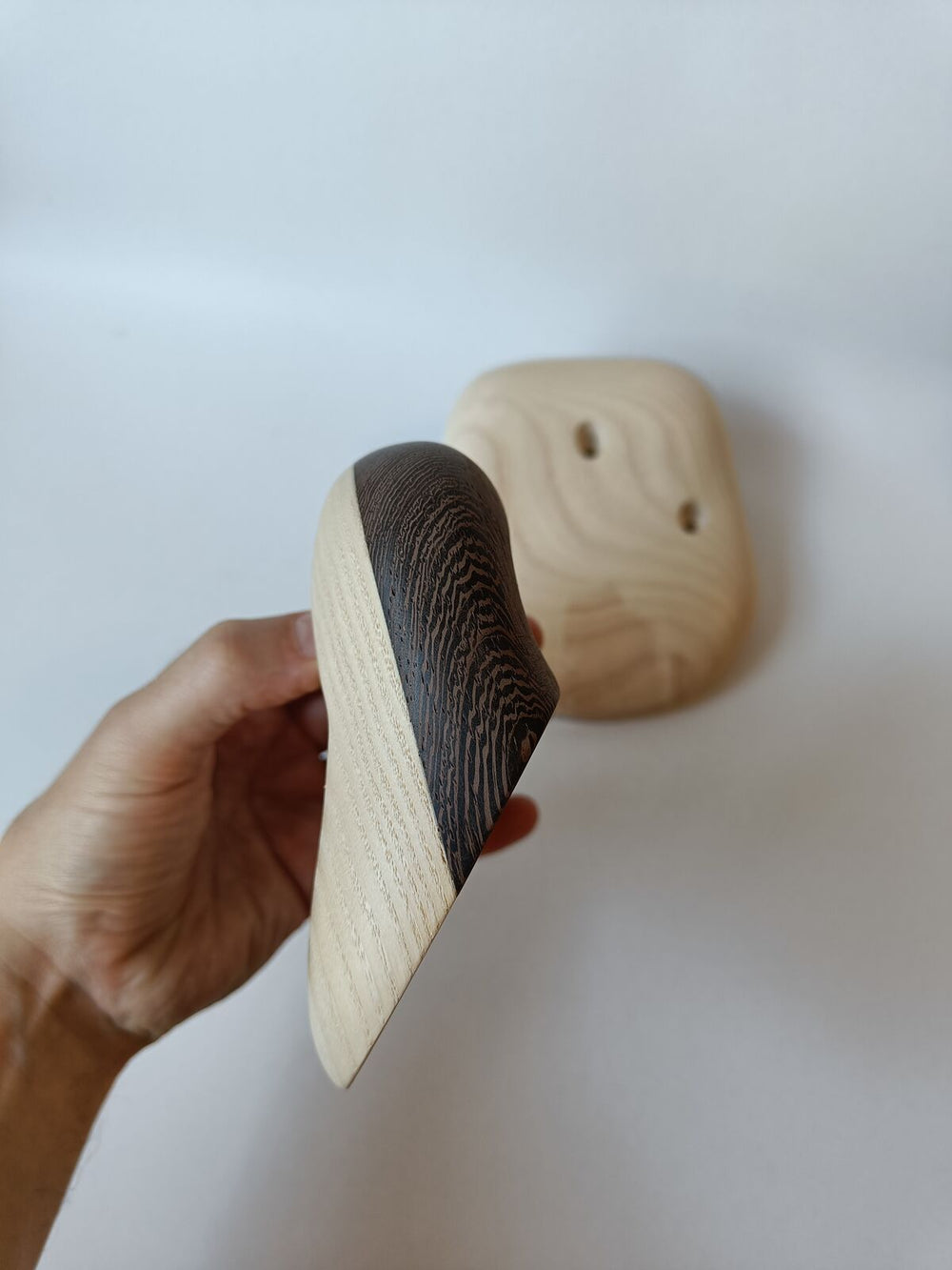 Jugs – Ash / Wenge